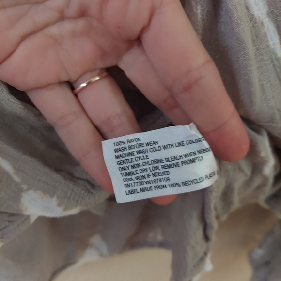 Knox Rose taupe tie dye women's wrap front casual rayon blouse size XS - Picture 5 of 9